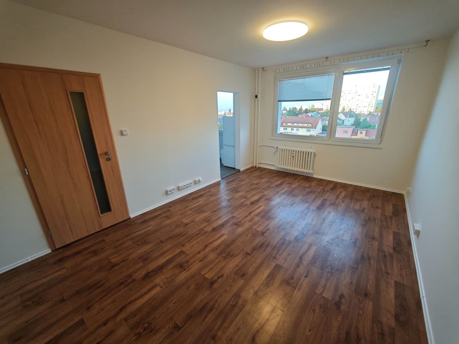 Prenájom bytu 1-izbový 30 m², Valentova, Praha, Praha Prenájom bytu 1-izbový 30 m², Valentova, Praha, Praha