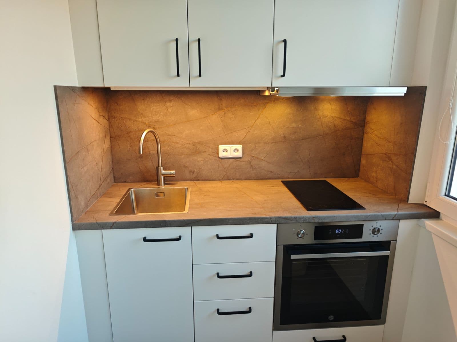Prenájom bytu 1-izbový 30 m², Valentova, Praha, Praha Prenájom bytu 1-izbový 30 m², Valentova, Praha, Praha