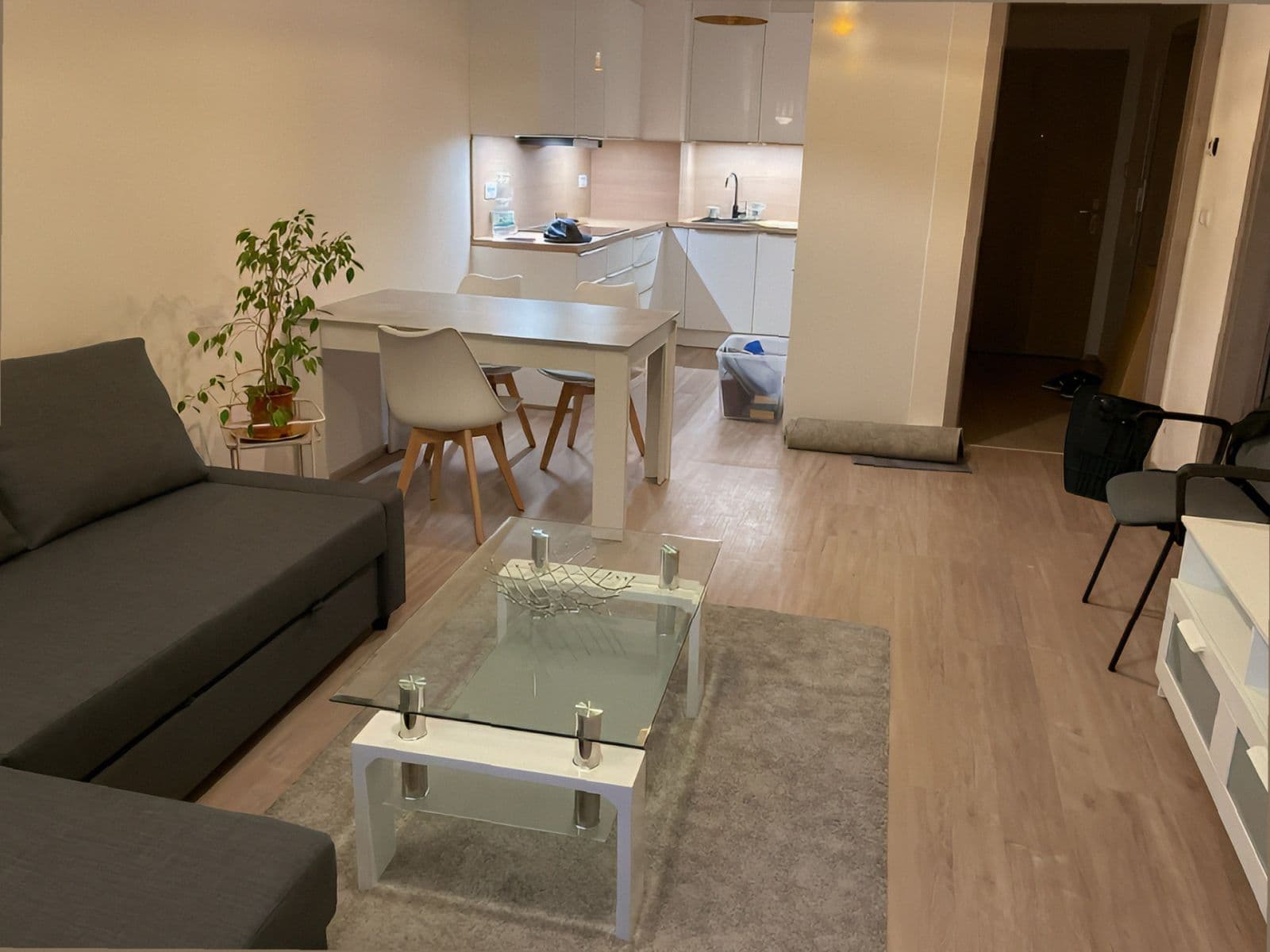 Prenájom bytu 2-izbový 64 m², K Metru, Praha, Praha Prenájom bytu 2-izbový 64 m², K Metru, Praha, Praha