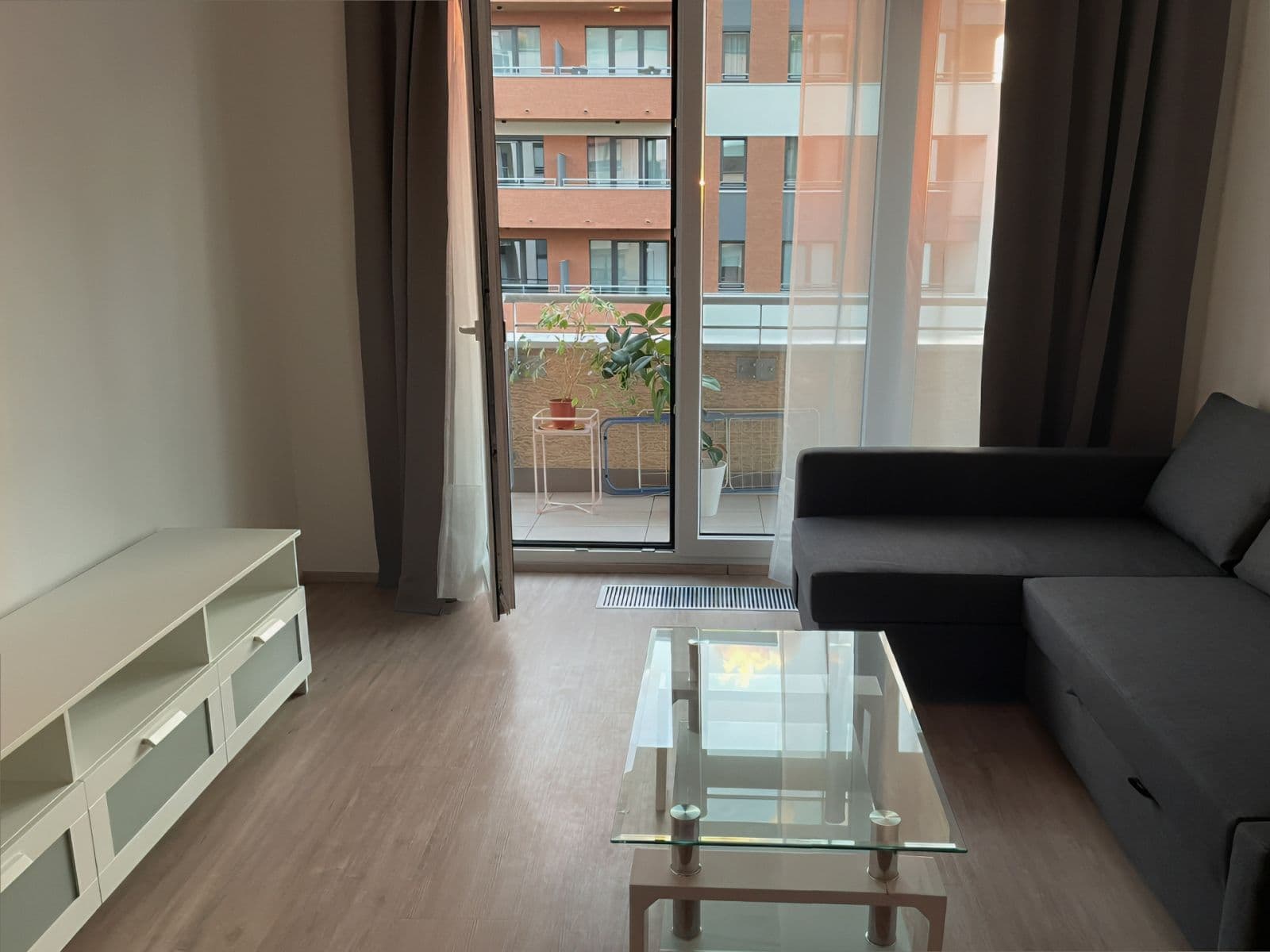 Prenájom bytu 2-izbový 64 m², K Metru, Praha, Praha Prenájom bytu 2-izbový 64 m², K Metru, Praha, Praha