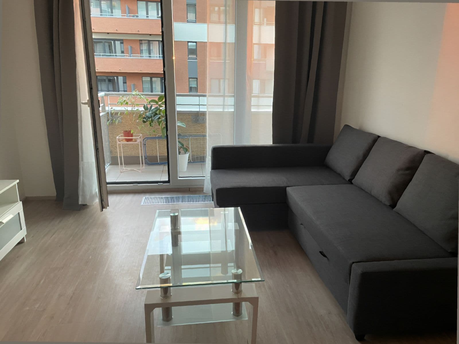 Prenájom bytu 2-izbový 64 m², K Metru, Praha, Praha Prenájom bytu 2-izbový 64 m², K Metru, Praha, Praha