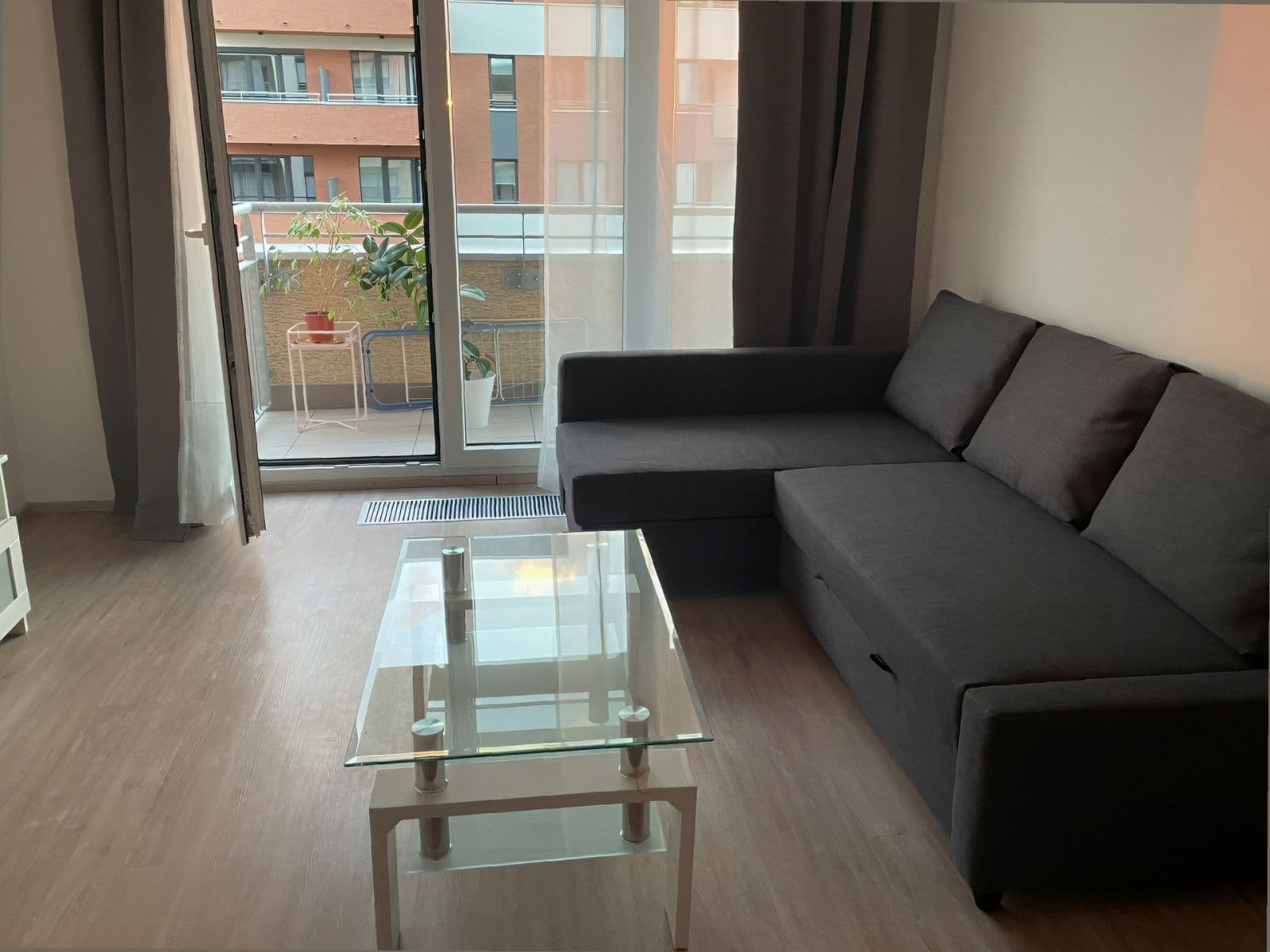 Prenájom bytu 2-izbový 64 m², K Metru, Praha, Praha Prenájom bytu 2-izbový 64 m², K Metru, Praha, Praha