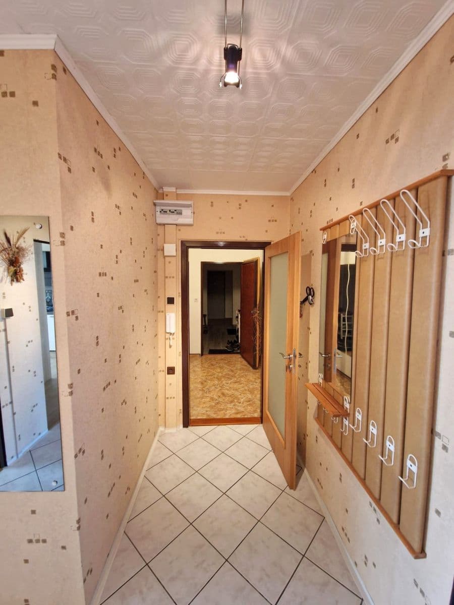Predaj bytu 3-izbový 90 m², Sportovní, Mělník, Středočeský kraj Predaj bytu 3-izbový 90 m², Sportovní, Mělník, Středočeský kraj