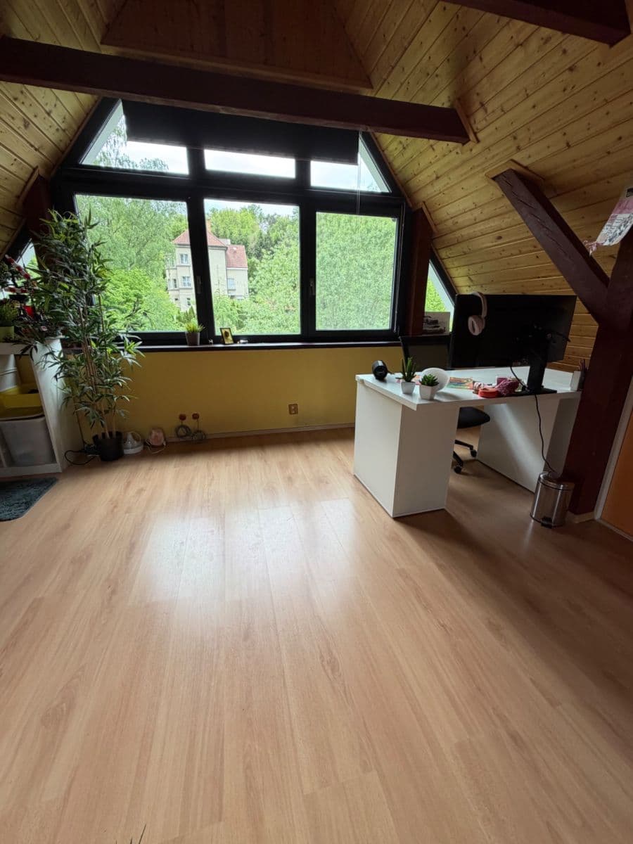 Predaj domu 460 m², pozemok 3.212 m², Na Chmelnici, Týnec nad Sázavou, Středočeský kraj Predaj domu 460 m², pozemok 3.212 m², Na Chmelnici, Týnec nad Sázavou, Středočeský kraj