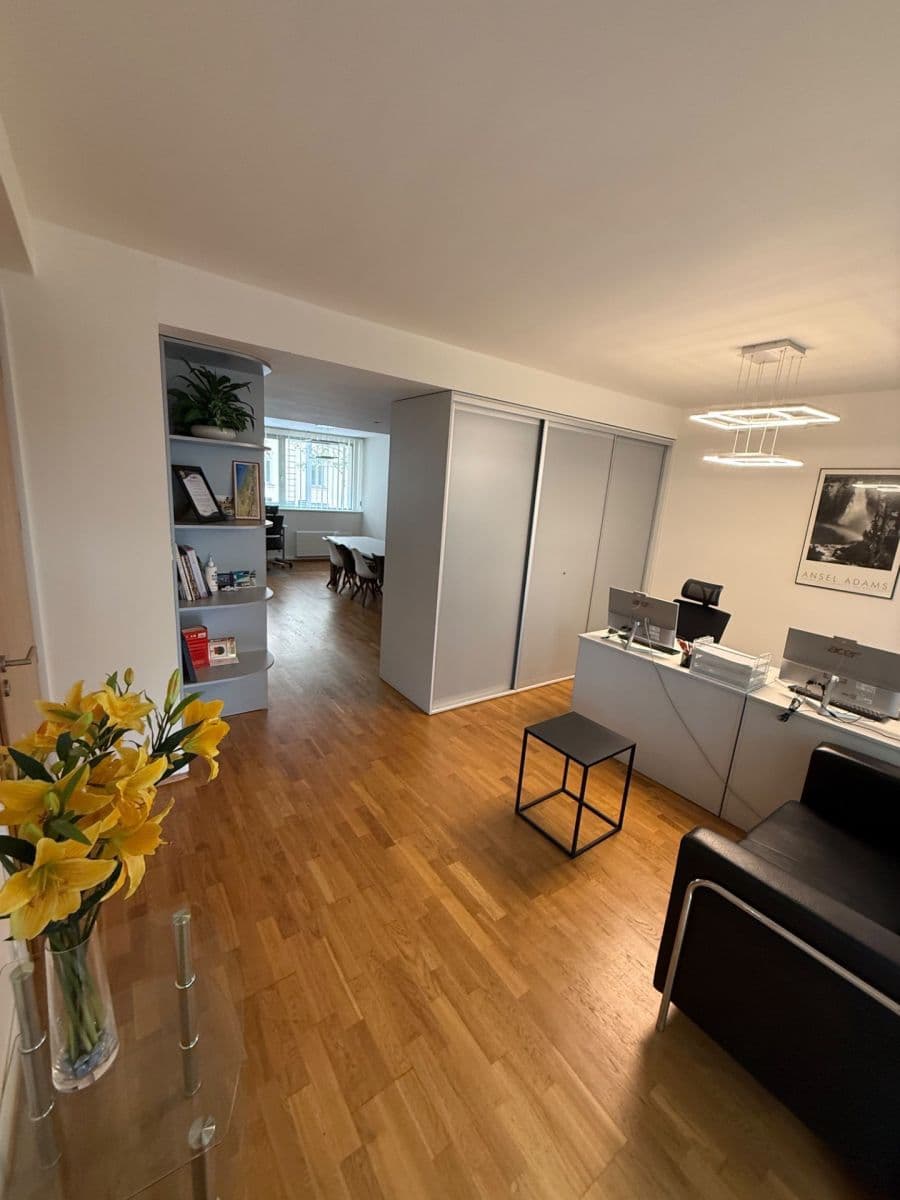 Prenájom kancelárie 140 m², Astlova, Praha, Praha Prenájom kancelárie 140 m², Astlova, Praha, Praha