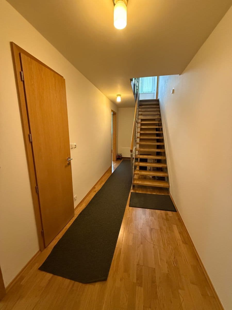 Prenájom kancelárie 140 m², Astlova, Praha, Praha Prenájom kancelárie 140 m², Astlova, Praha, Praha