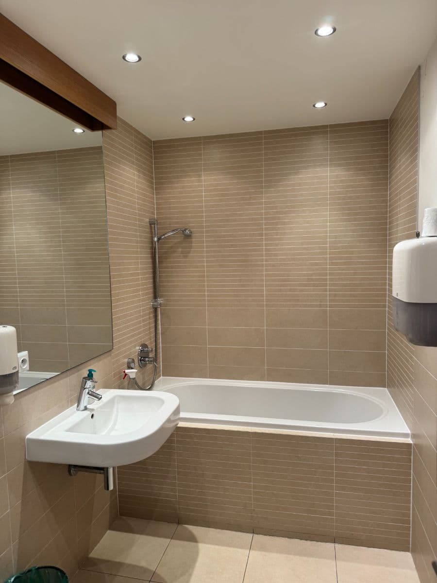 Prenájom kancelárie 140 m², Astlova, Praha, Praha Prenájom kancelárie 140 m², Astlova, Praha, Praha