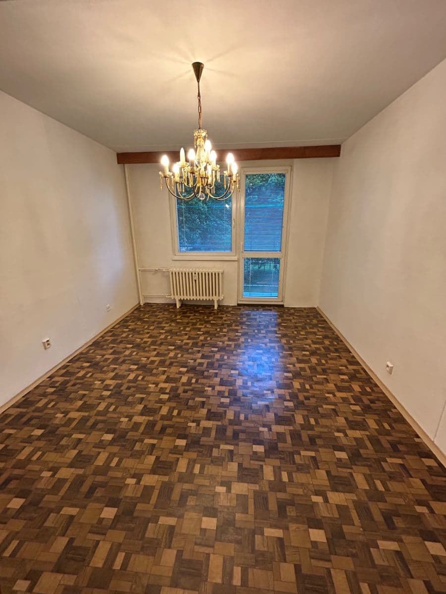 Predaj bytu 4-izbový 92 m², Družstevní, Hlinsko, Pardubický kraj Predaj bytu 4-izbový 92 m², Družstevní, Hlinsko, Pardubický kraj