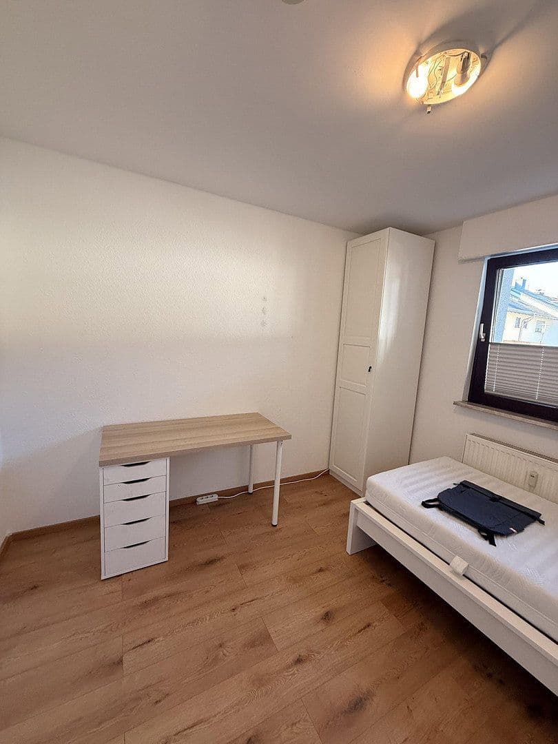 Prenájom bytu 75 m², Büchertstr. 3, Sandhausen, Bádensko-Wurttembersko Prenájom bytu 75 m², Büchertstr. 3, Sandhausen, Bádensko-Wurttembersko
