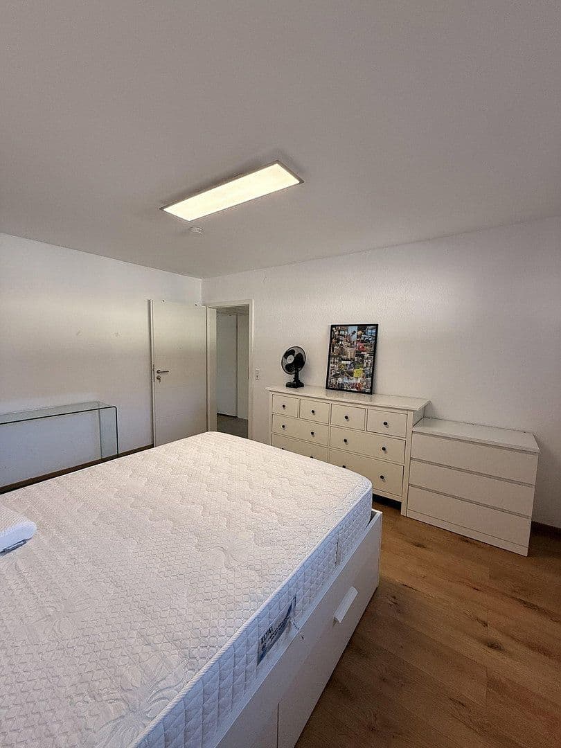 Prenájom bytu 75 m², Büchertstr. 3, Sandhausen, Bádensko-Wurttembersko Prenájom bytu 75 m², Büchertstr. 3, Sandhausen, Bádensko-Wurttembersko