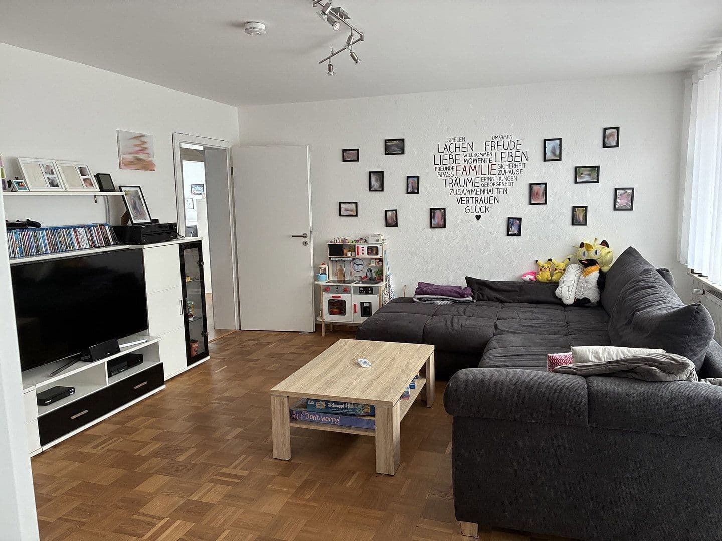 Prenájom bytu 4-izbový 103 m², Rudersberg, Bádensko-Wurttembersko Prenájom bytu 4-izbový 103 m², Rudersberg, Bádensko-Wurttembersko