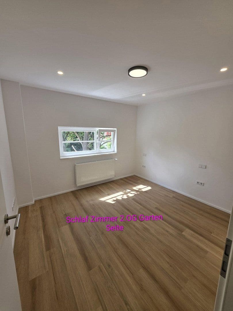 Prenájom domu 165 m², pozemok 870 m², Berlin, Berlín Prenájom domu 165 m², pozemok 870 m², Berlin, Berlín