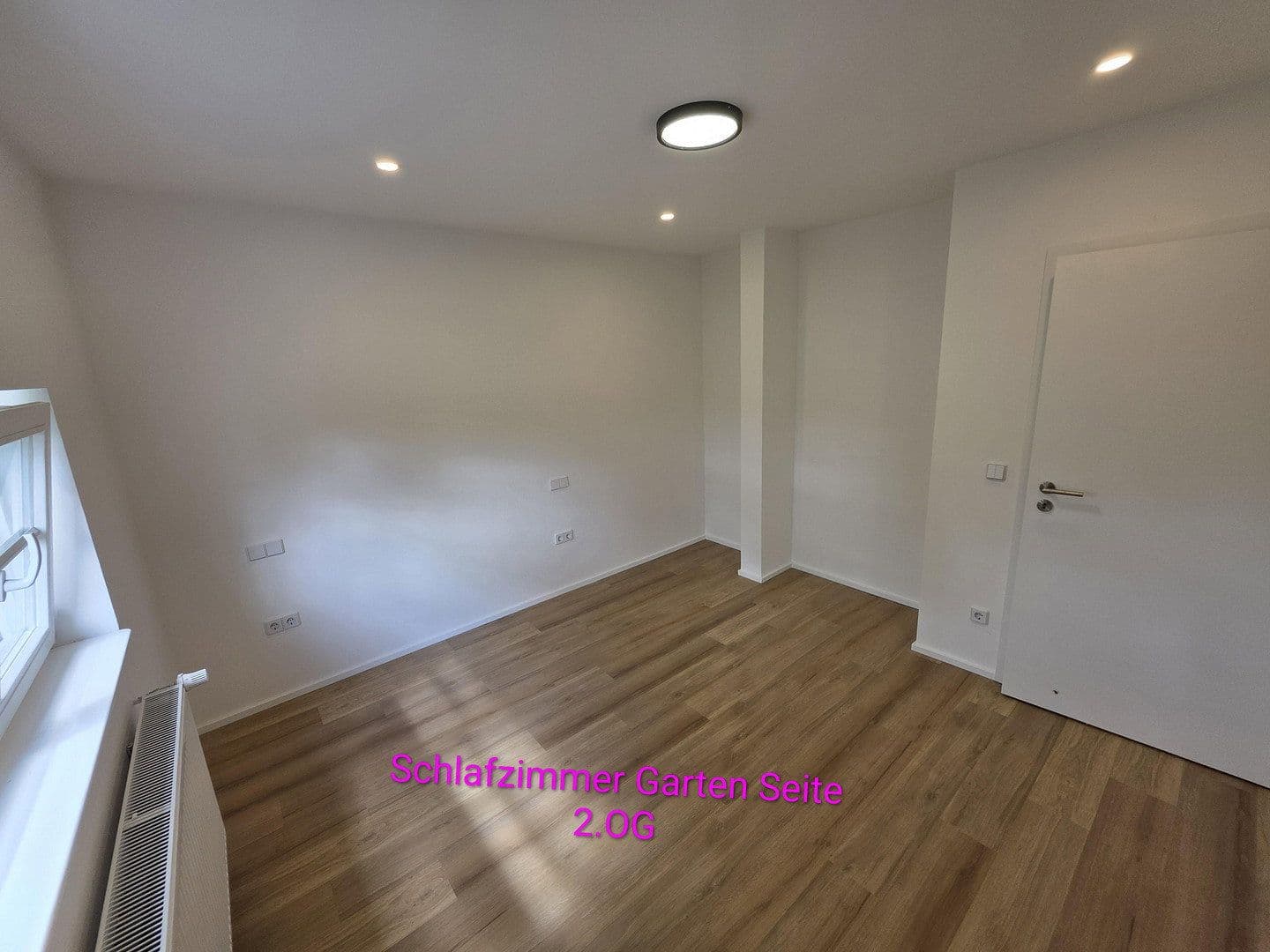 Prenájom domu 165 m², pozemok 870 m², Berlin, Berlín Prenájom domu 165 m², pozemok 870 m², Berlin, Berlín