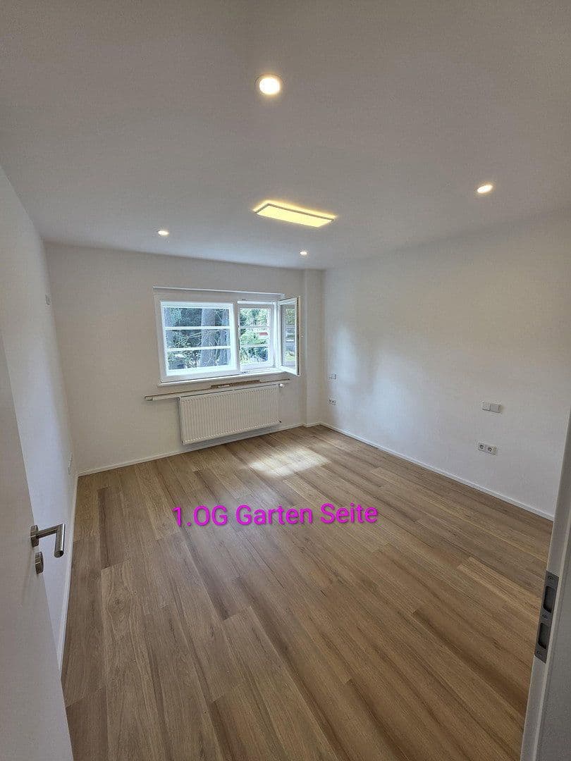 Prenájom domu 165 m², pozemok 870 m², Berlin, Berlín Prenájom domu 165 m², pozemok 870 m², Berlin, Berlín