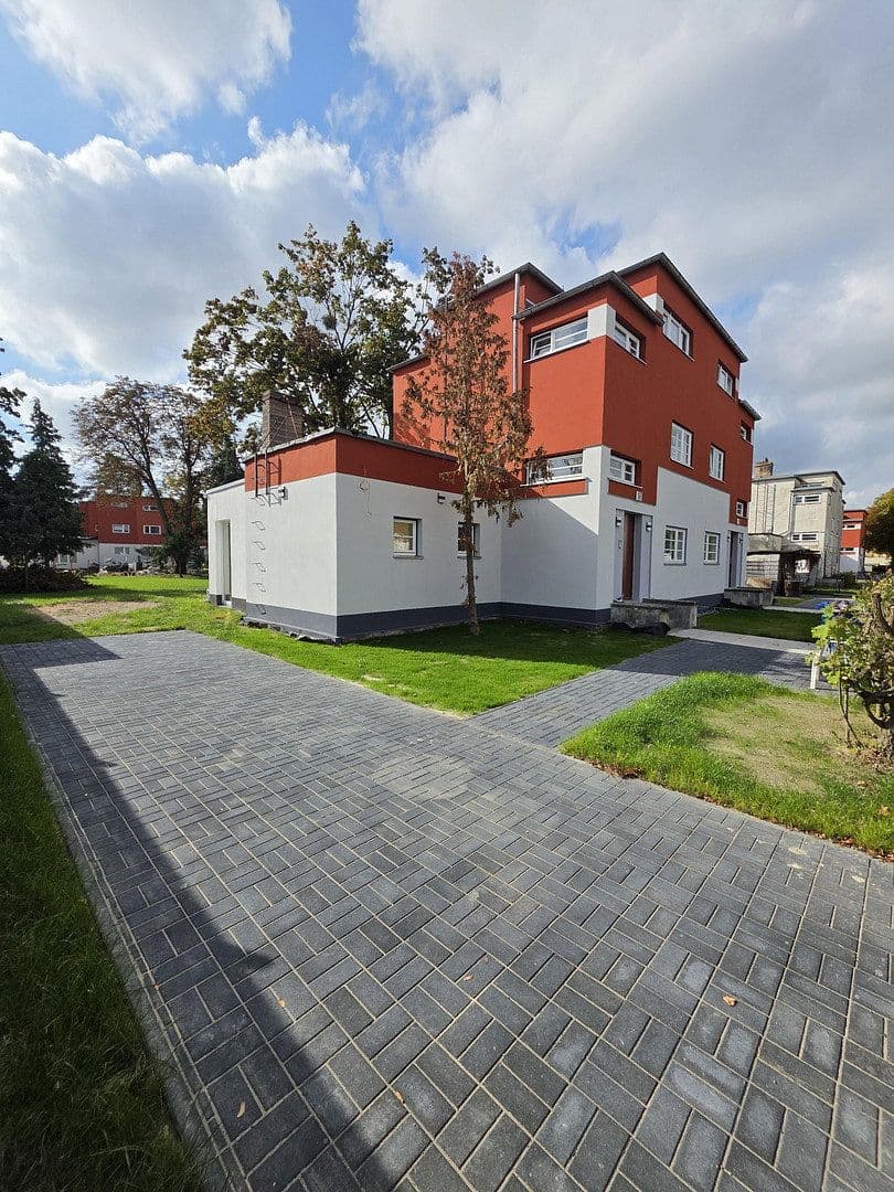 Prenájom domu 165 m², pozemok 870 m², Berlin, Berlín Prenájom domu 165 m², pozemok 870 m², Berlin, Berlín
