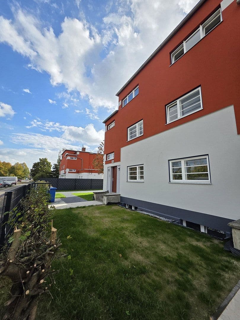 Prenájom domu 165 m², pozemok 870 m², Berlin, Berlín Prenájom domu 165 m², pozemok 870 m², Berlin, Berlín