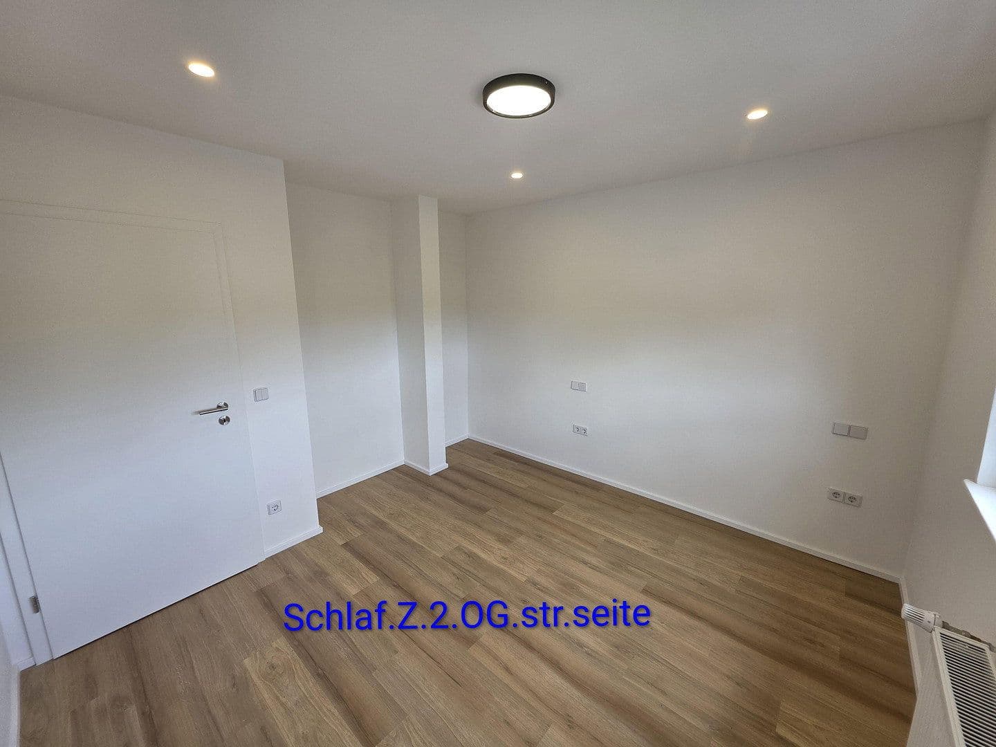 Prenájom domu 165 m², pozemok 870 m², Berlin, Berlín Prenájom domu 165 m², pozemok 870 m², Berlin, Berlín