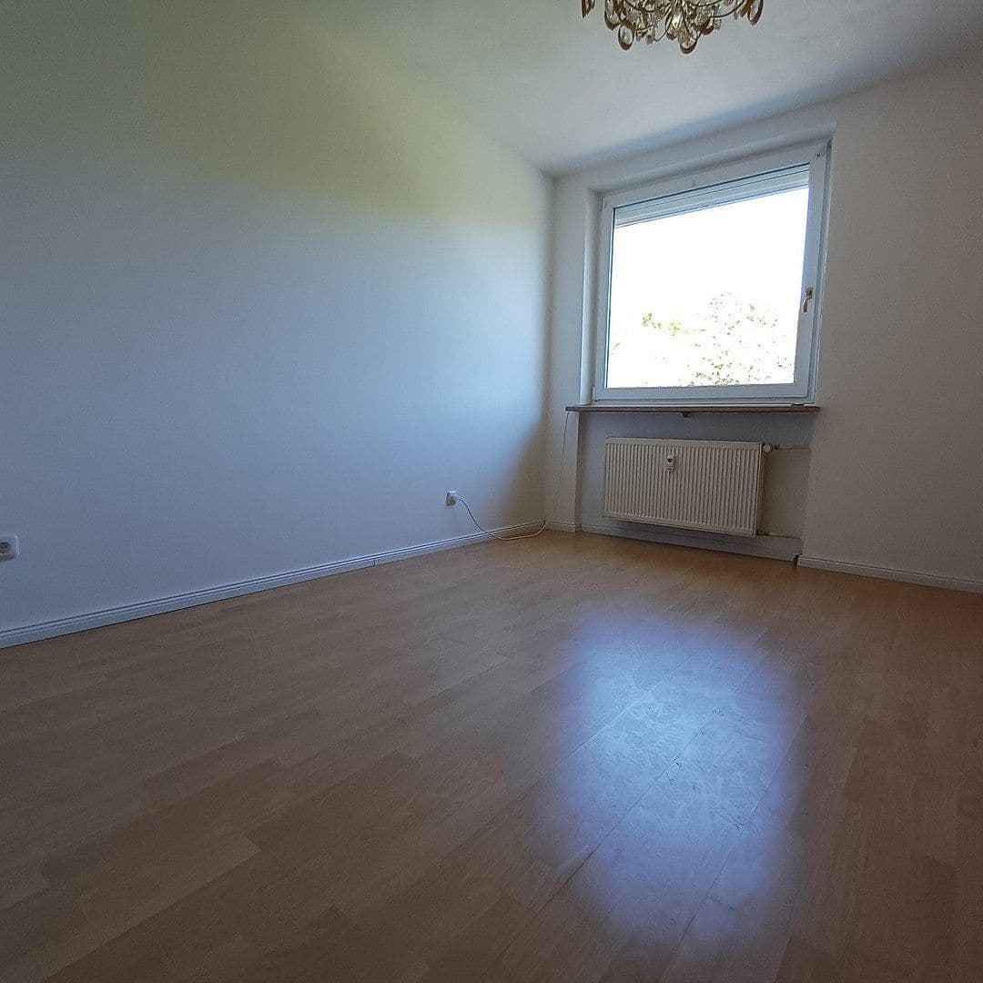 Prenájom bytu 3-izbový 74 m², Heinrich-Buz-Weg 6, München, Bavorsko Prenájom bytu 3-izbový 74 m², Heinrich-Buz-Weg 6, München, Bavorsko