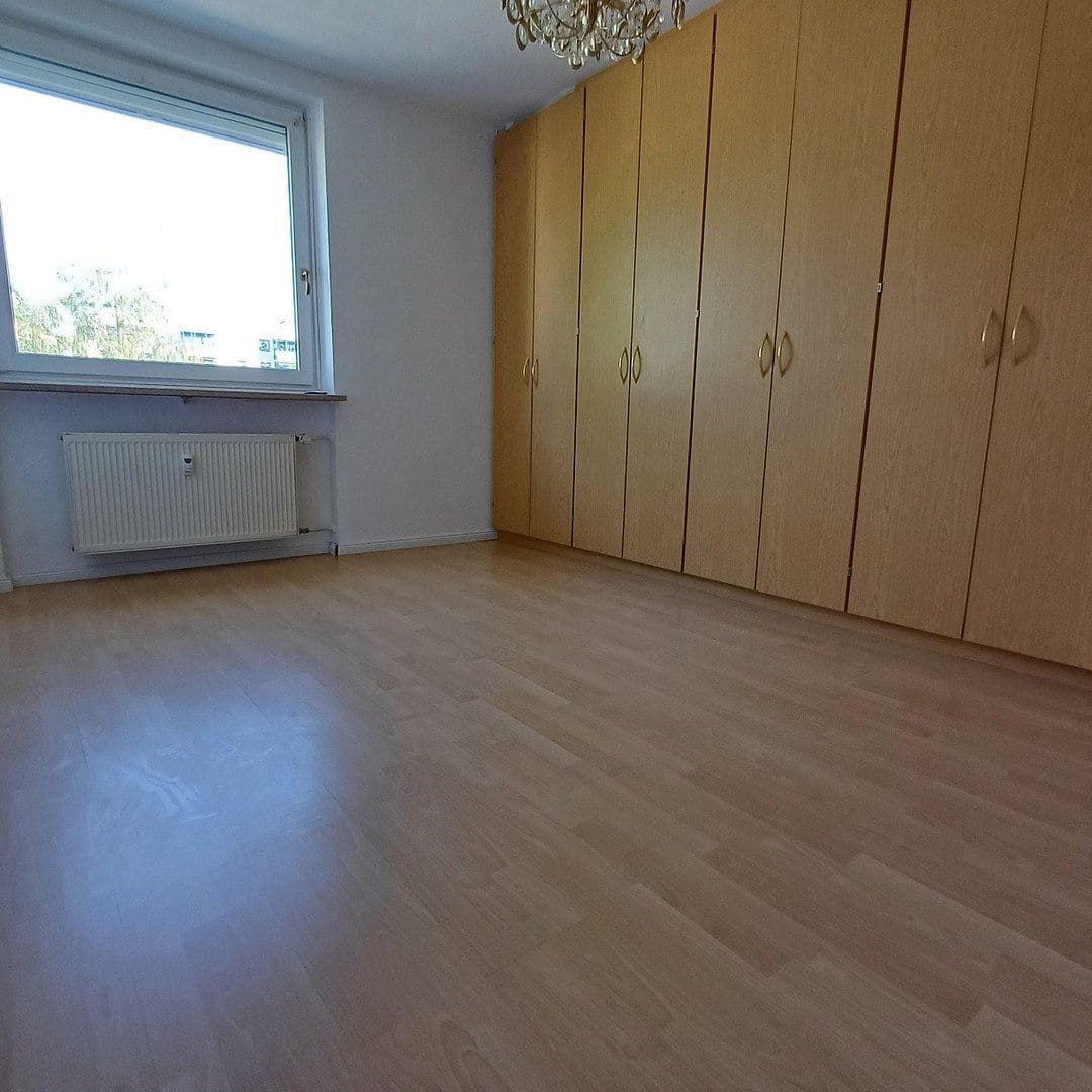 Prenájom bytu 3-izbový 74 m², Heinrich-Buz-Weg 6, München, Bavorsko Prenájom bytu 3-izbový 74 m², Heinrich-Buz-Weg 6, München, Bavorsko