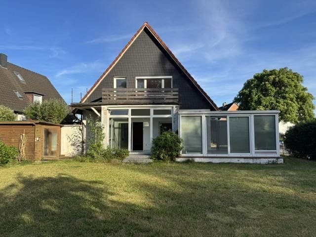 Predaj domu 208 m², pozemok 829 m², Lübeck, Šlezvicko-Holštajnsko Predaj domu 208 m², pozemok 829 m², Lübeck, Šlezvicko-Holštajnsko