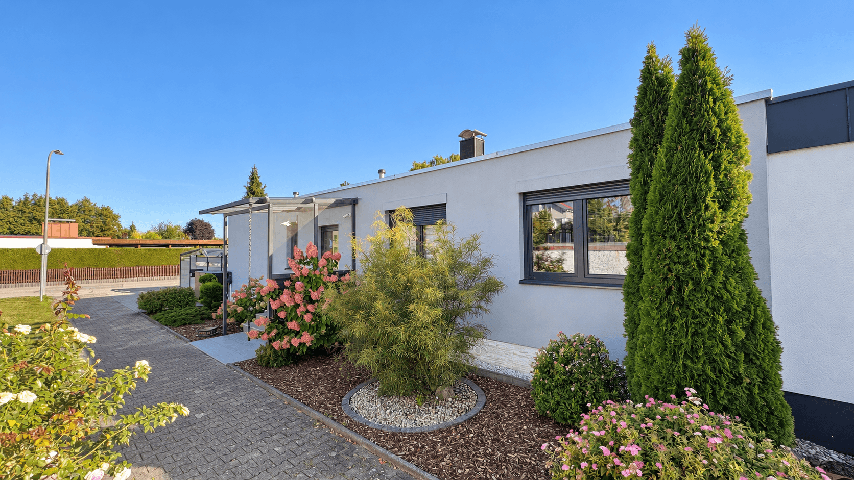 Predaj domu 290 m², pozemok 599 m², Kontakt: Lisa Tel.: 017670904071, Königsbrunn, Bavorsko Predaj domu 290 m², pozemok 599 m², Kontakt: Lisa Tel.: 017670904071, Königsbrunn, Bavorsko