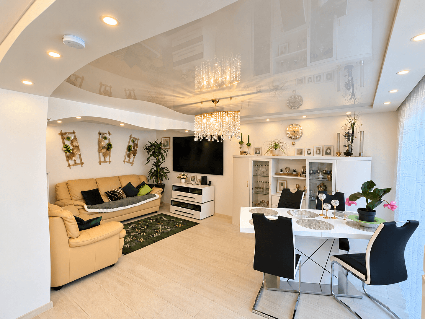 Predaj domu 290 m², pozemok 599 m², Kontakt: Lisa Tel.: 017670904071, Königsbrunn, Bavorsko Predaj domu 290 m², pozemok 599 m², Kontakt: Lisa Tel.: 017670904071, Königsbrunn, Bavorsko