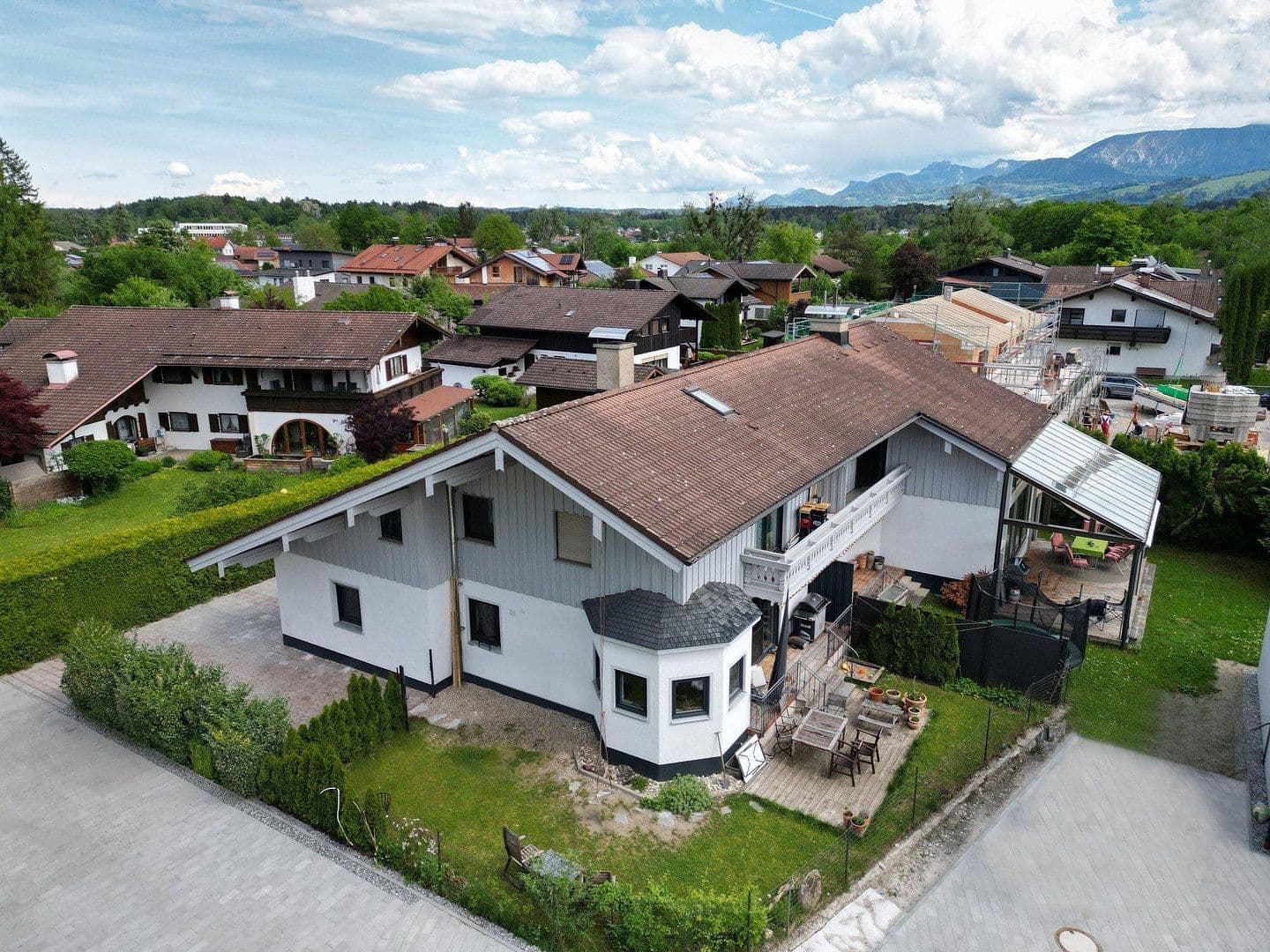 Predaj domu 261 m², pozemok 480 m², Rohrdorf, Bavorsko Predaj domu 261 m², pozemok 480 m², Rohrdorf, Bavorsko
