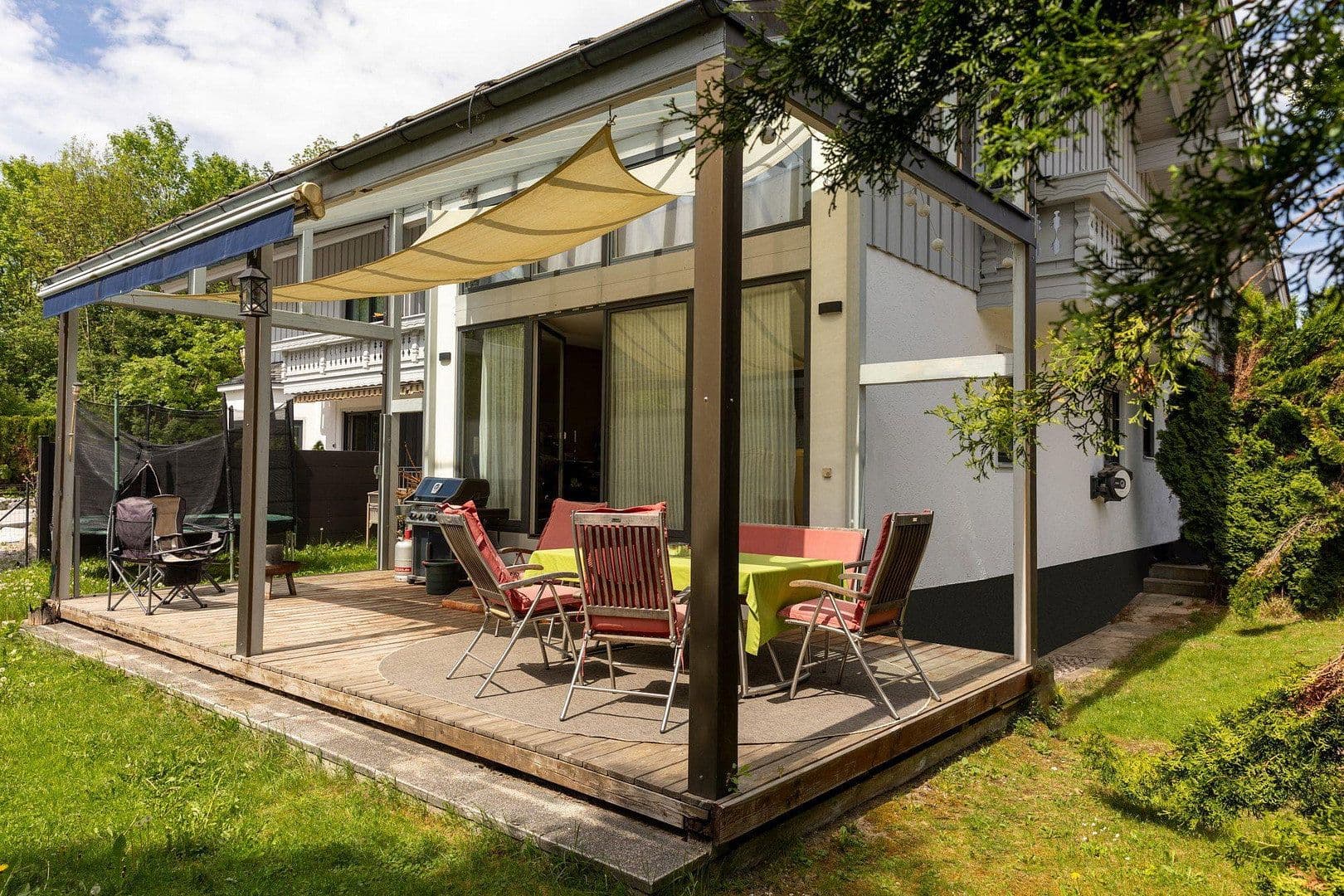 Predaj domu 261 m², pozemok 480 m², Rohrdorf, Bavorsko Predaj domu 261 m², pozemok 480 m², Rohrdorf, Bavorsko