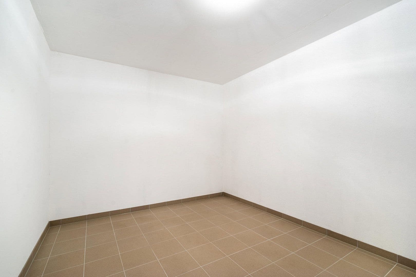 Prenájom bytu 3-izbový 94 m², Grolsheim, Porýnie-Falcko Prenájom bytu 3-izbový 94 m², Grolsheim, Porýnie-Falcko