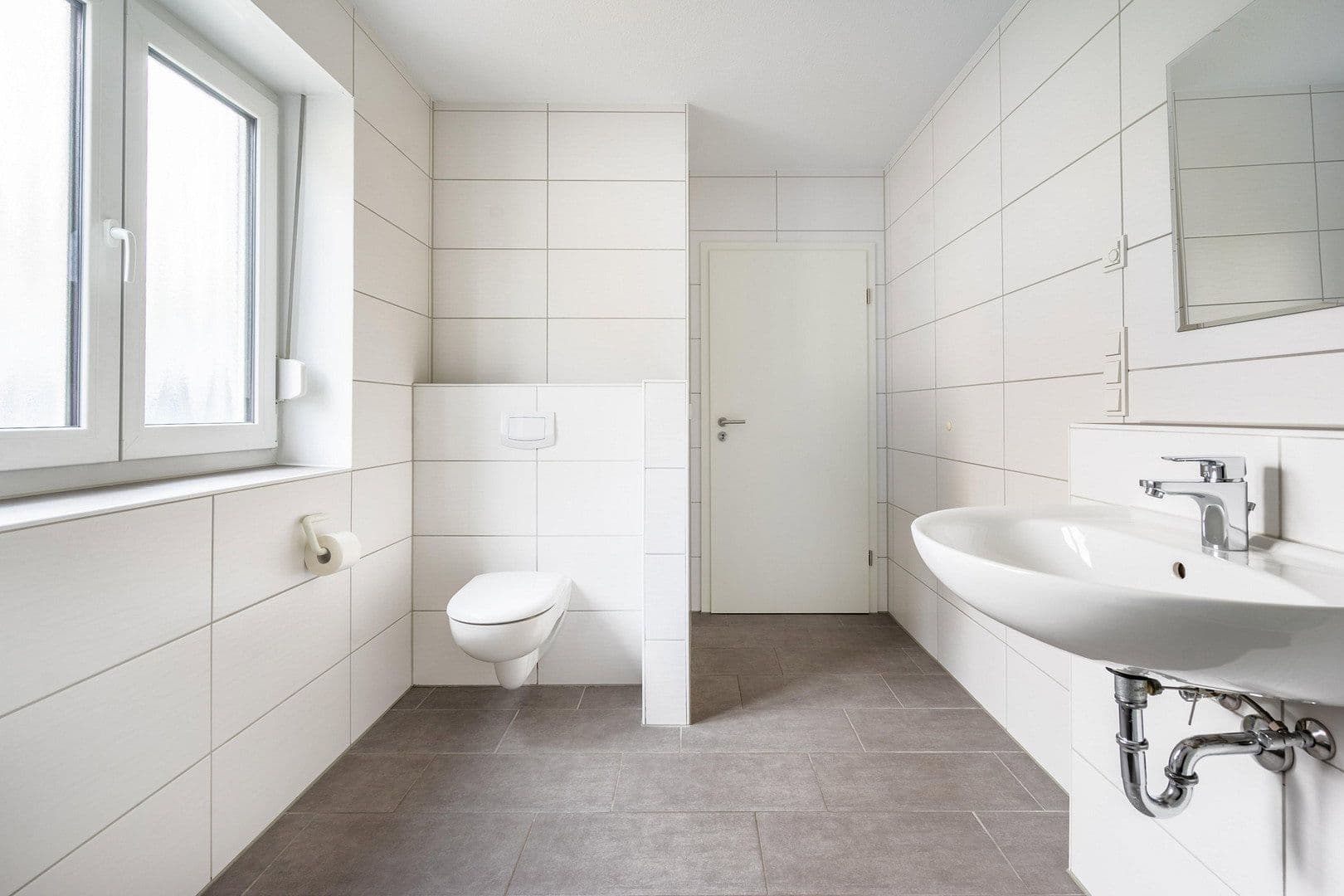 Prenájom bytu 3-izbový 94 m², Grolsheim, Porýnie-Falcko Prenájom bytu 3-izbový 94 m², Grolsheim, Porýnie-Falcko