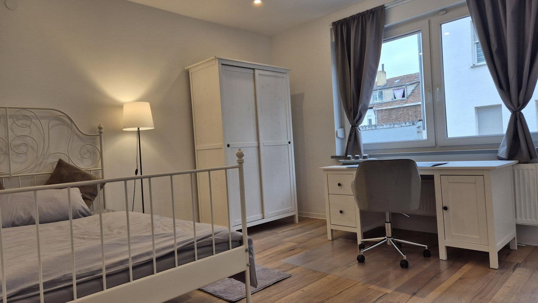 Prenájom bytu 22 m², Saarbrücken, Sársko Prenájom bytu 22 m², Saarbrücken, Sársko