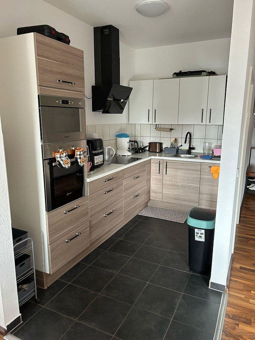 Prenájom bytu 3-izbový 105 m², Heinersdorfer Straße 48, Bernau, Brandenbursko Prenájom bytu 3-izbový 105 m², Heinersdorfer Straße 48, Bernau, Brandenbursko