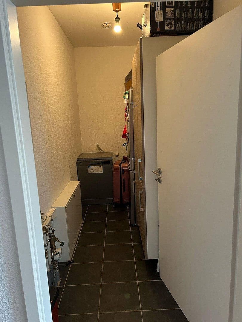 Prenájom bytu 3-izbový 105 m², Heinersdorfer Straße 48, Bernau, Brandenbursko Prenájom bytu 3-izbový 105 m², Heinersdorfer Straße 48, Bernau, Brandenbursko