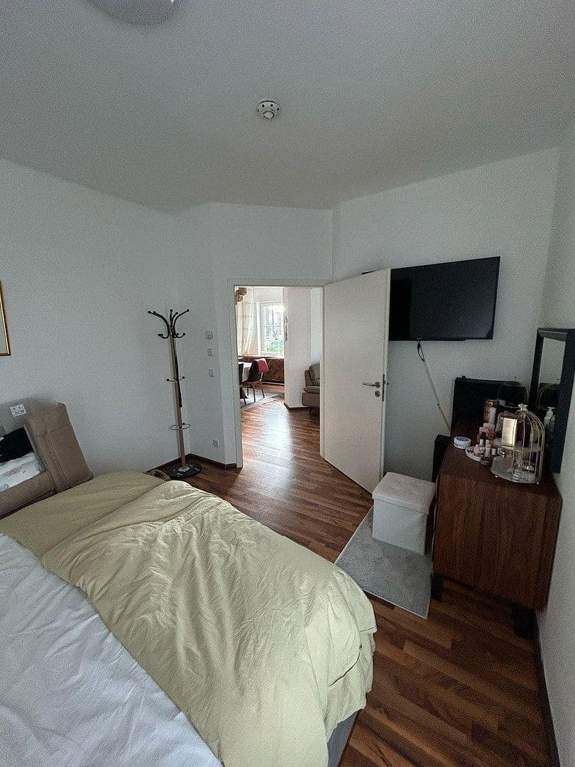 Prenájom bytu 3-izbový 105 m², Heinersdorfer Straße 48, Bernau, Brandenbursko Prenájom bytu 3-izbový 105 m², Heinersdorfer Straße 48, Bernau, Brandenbursko