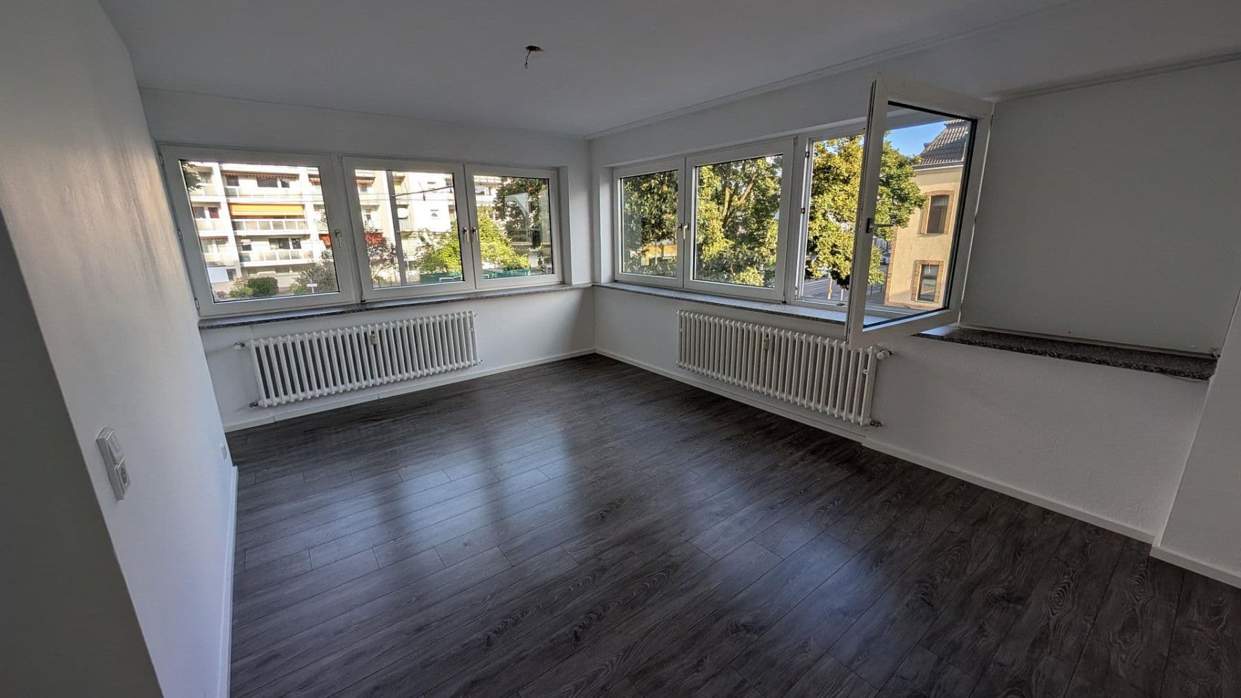 Predaj bytu 3-izbový 86 m², Neusser Str. 723, Köln, Severné Porýnie - Westfálsko Predaj bytu 3-izbový 86 m², Neusser Str. 723, Köln, Severné Porýnie - Westfálsko