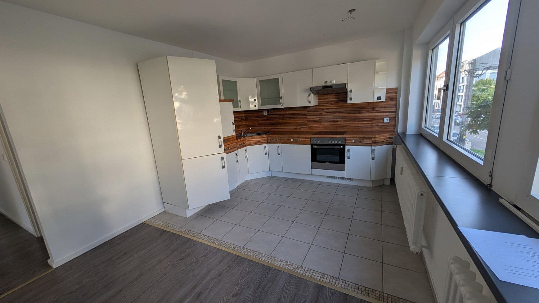 Predaj bytu 3-izbový 86 m², Neusser Str. 723, Köln, Severné Porýnie - Westfálsko Predaj bytu 3-izbový 86 m², Neusser Str. 723, Köln, Severné Porýnie - Westfálsko