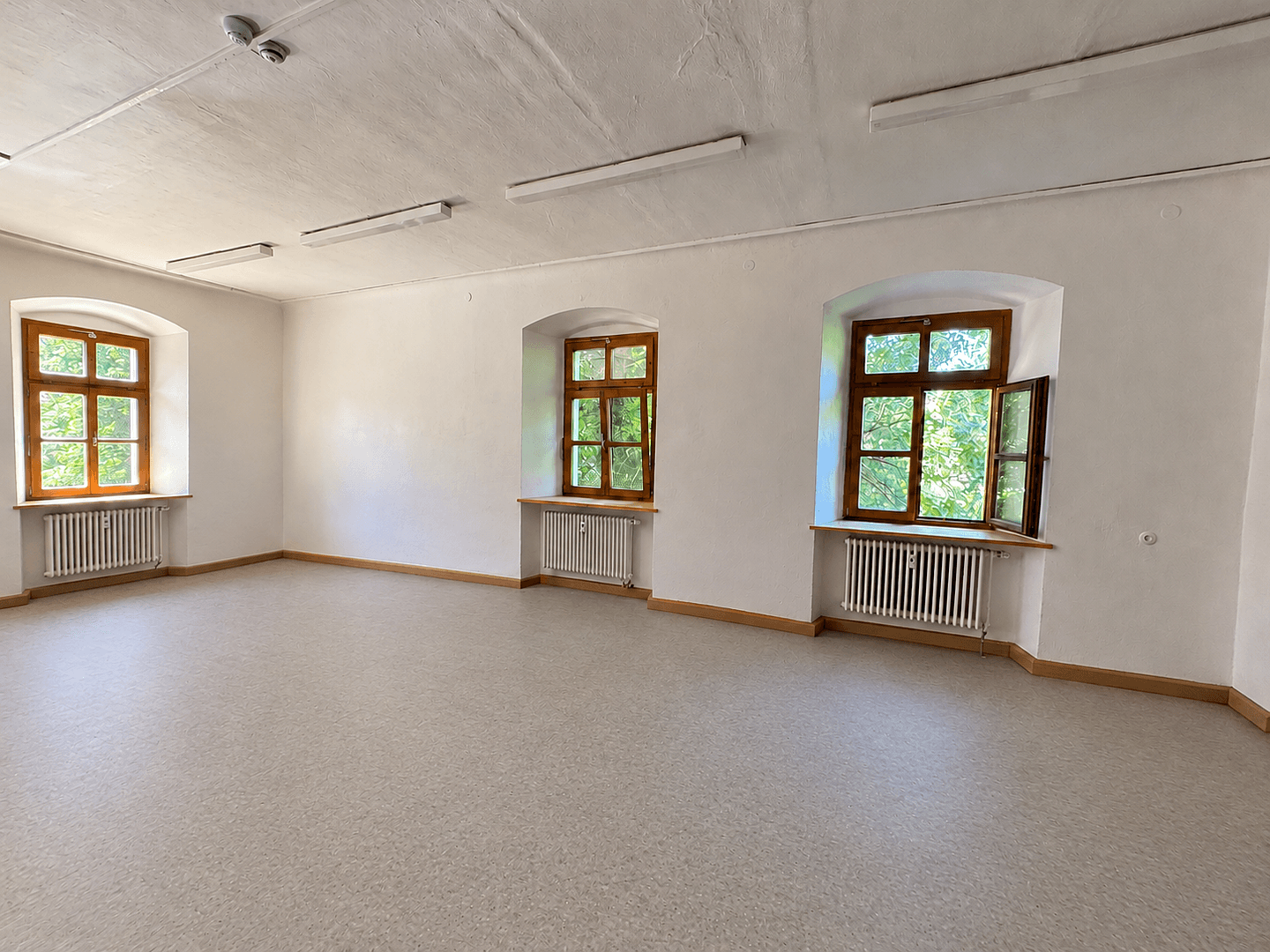 Prenájom kancelárie 55 m², Burglengenfeld, Bavorsko Prenájom kancelárie 55 m², Burglengenfeld, Bavorsko