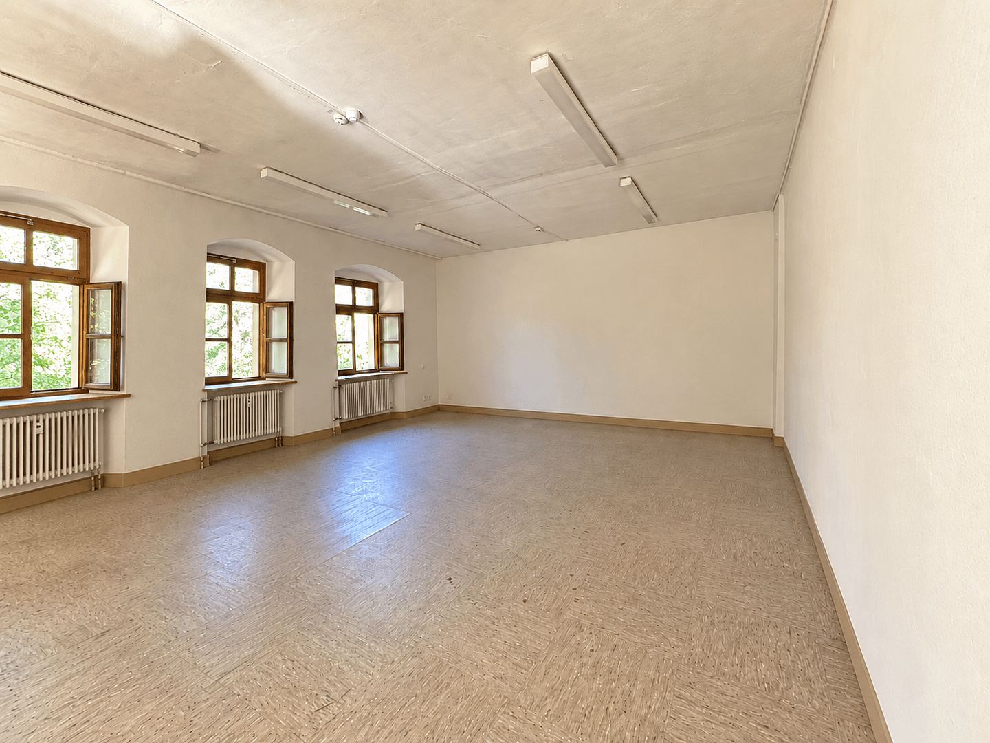 Prenájom kancelárie 55 m², Burglengenfeld, Bavorsko Prenájom kancelárie 55 m², Burglengenfeld, Bavorsko