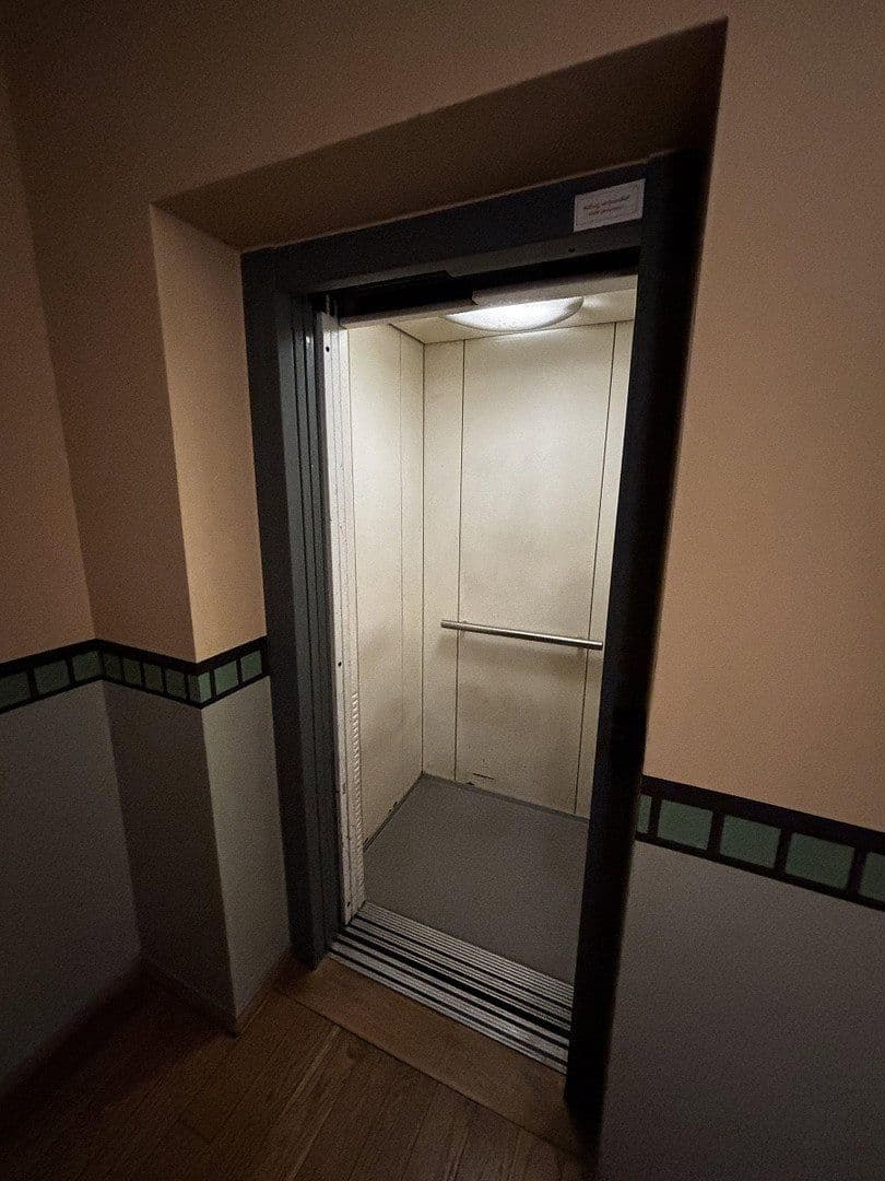 Prenájom bytu 3-izbový 65 m², Plaußiger Straße 33, Leipzig, Sasko Prenájom bytu 3-izbový 65 m², Plaußiger Straße 33, Leipzig, Sasko