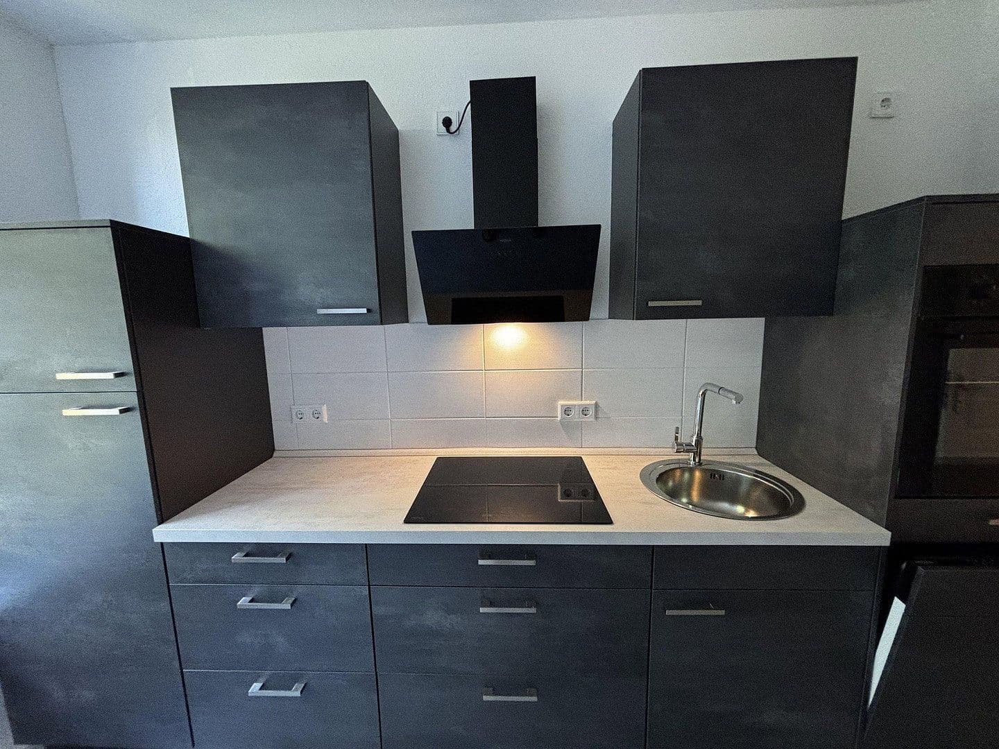 Prenájom bytu 3-izbový 65 m², Plaußiger Straße 33, Leipzig, Sasko Prenájom bytu 3-izbový 65 m², Plaußiger Straße 33, Leipzig, Sasko