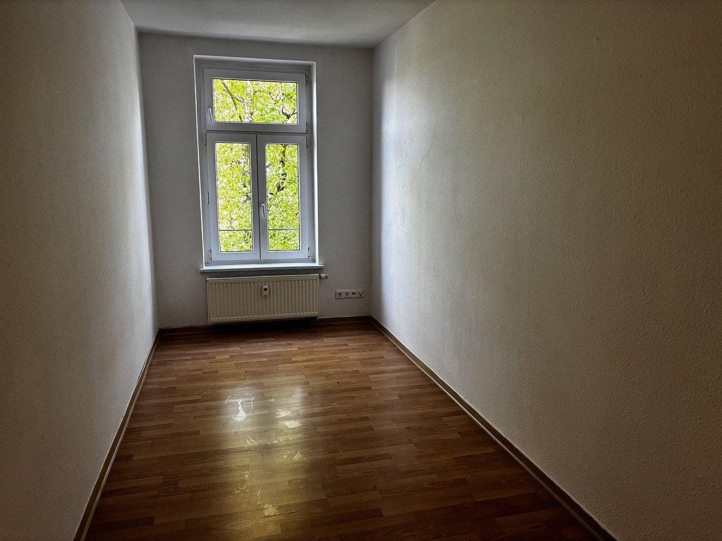 Prenájom bytu 3-izbový 65 m², Plaußiger Straße 33, Leipzig, Sasko Prenájom bytu 3-izbový 65 m², Plaußiger Straße 33, Leipzig, Sasko