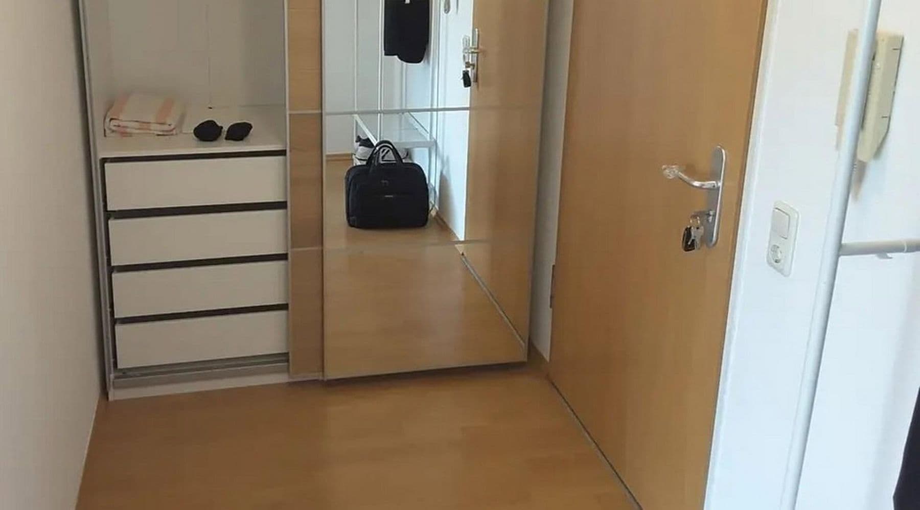 Prenájom bytu 1-izbový 29 m², Hamburg, Hamburg Prenájom bytu 1-izbový 29 m², Hamburg, Hamburg