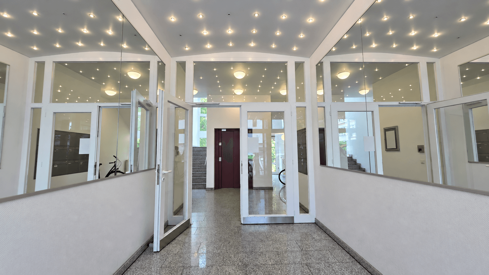 Predaj bytu 4-izbový 140 m², Berlin, Berlín Predaj bytu 4-izbový 140 m², Berlin, Berlín