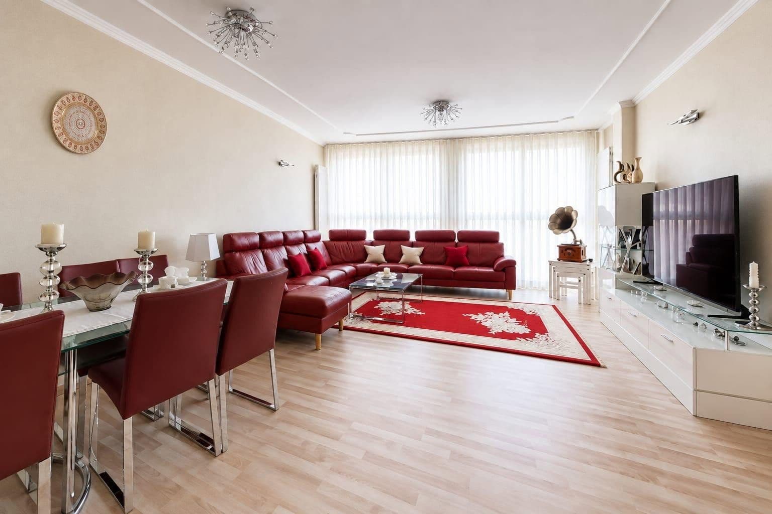 Predaj bytu 4-izbový 140 m², Berlin, Berlín Predaj bytu 4-izbový 140 m², Berlin, Berlín