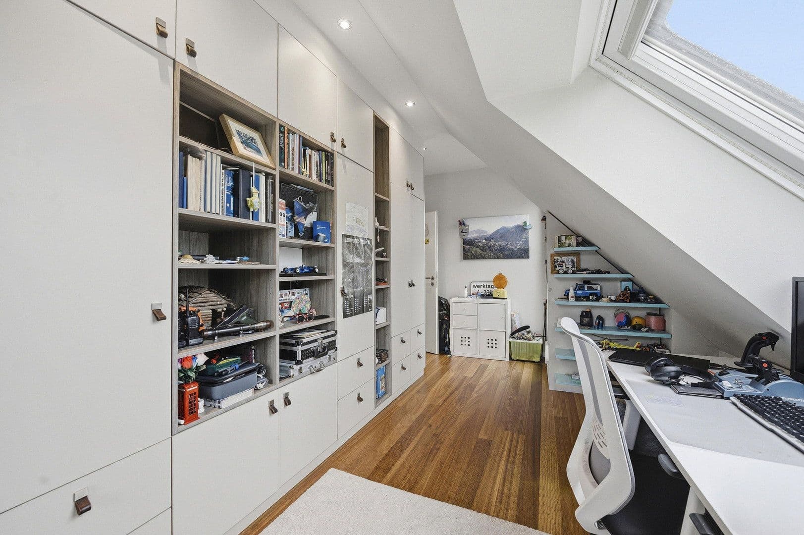 Predaj bytu 3-izbový 98 m², München, Bavorsko Predaj bytu 3-izbový 98 m², München, Bavorsko