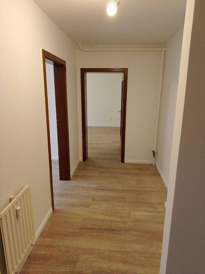 Prenájom bytu 3-izbový 69 m², Bahnhofstraße 20, Rosengarten, Dolné Sasko Prenájom bytu 3-izbový 69 m², Bahnhofstraße 20, Rosengarten, Dolné Sasko