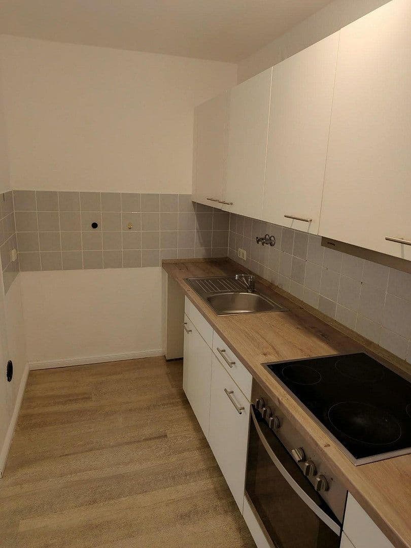 Prenájom bytu 3-izbový 69 m², Bahnhofstraße 20, Rosengarten, Dolné Sasko Prenájom bytu 3-izbový 69 m², Bahnhofstraße 20, Rosengarten, Dolné Sasko