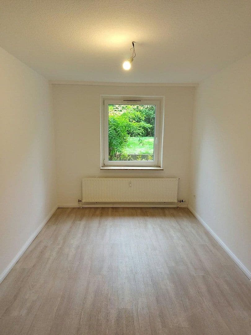 Prenájom bytu 3-izbový 69 m², Bahnhofstraße 20, Rosengarten, Dolné Sasko Prenájom bytu 3-izbový 69 m², Bahnhofstraße 20, Rosengarten, Dolné Sasko