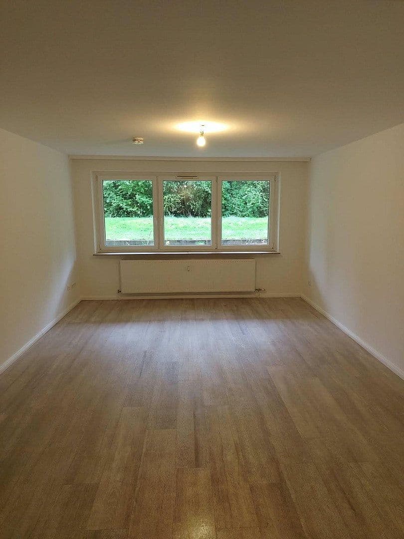 Prenájom bytu 3-izbový 69 m², Bahnhofstraße 20, Rosengarten, Dolné Sasko Prenájom bytu 3-izbový 69 m², Bahnhofstraße 20, Rosengarten, Dolné Sasko