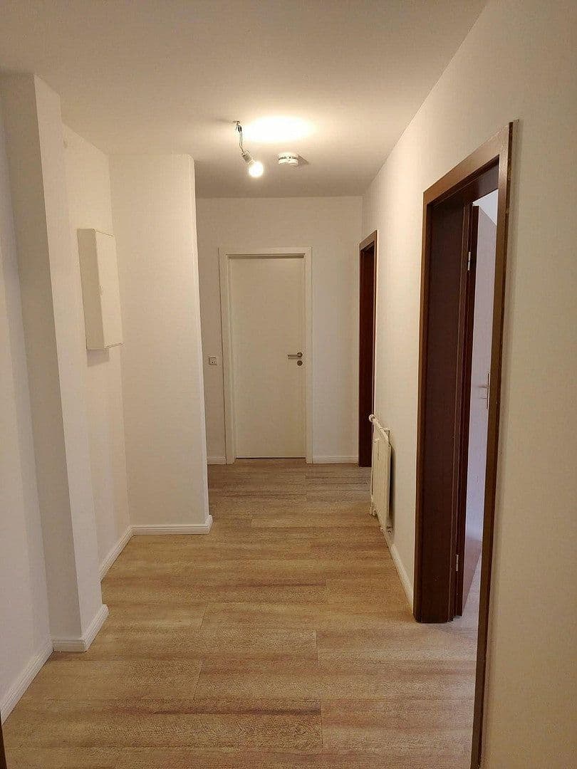 Prenájom bytu 3-izbový 69 m², Bahnhofstraße 20, Rosengarten, Dolné Sasko Prenájom bytu 3-izbový 69 m², Bahnhofstraße 20, Rosengarten, Dolné Sasko